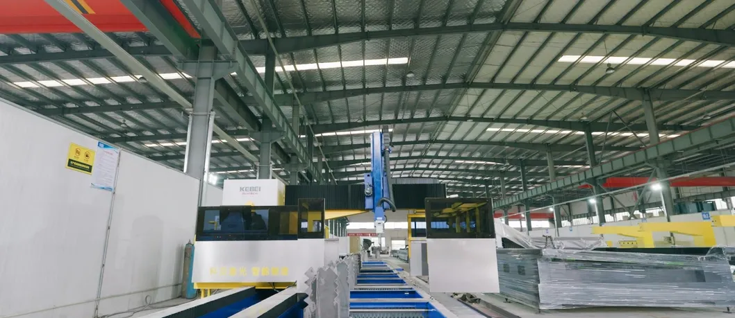 1000W-6000W 전력 0.8g 가속 CNC 섬유 레이저 금속 절단 기계 1